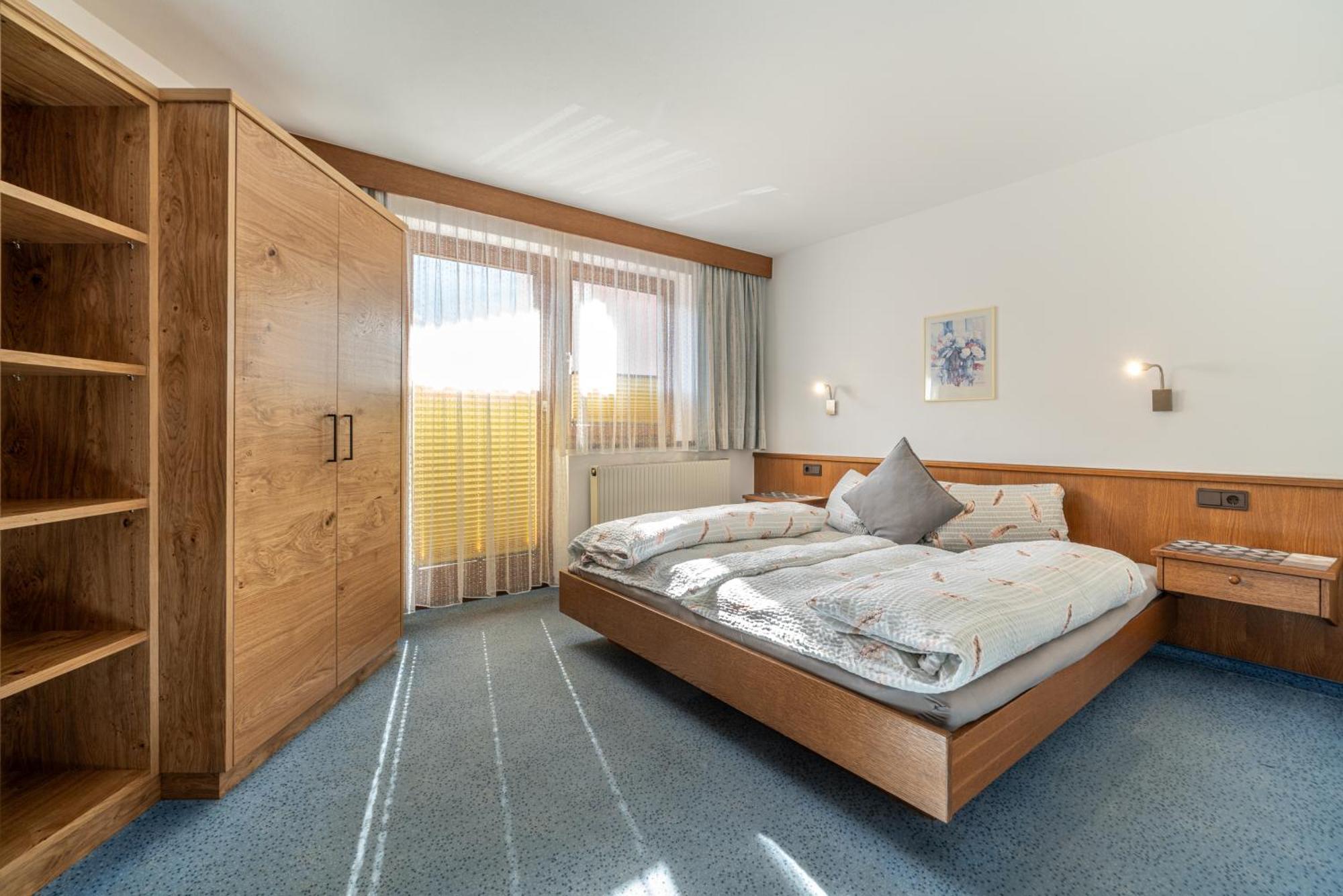 Gaestehaus Raphaela Sölden Exteriér fotografie